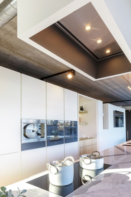 Venduro hotte plafond RA cuisine moderne